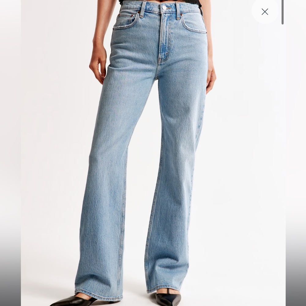 Abercrombie & Fitch High Rise The 90’s Relaxed Jeans